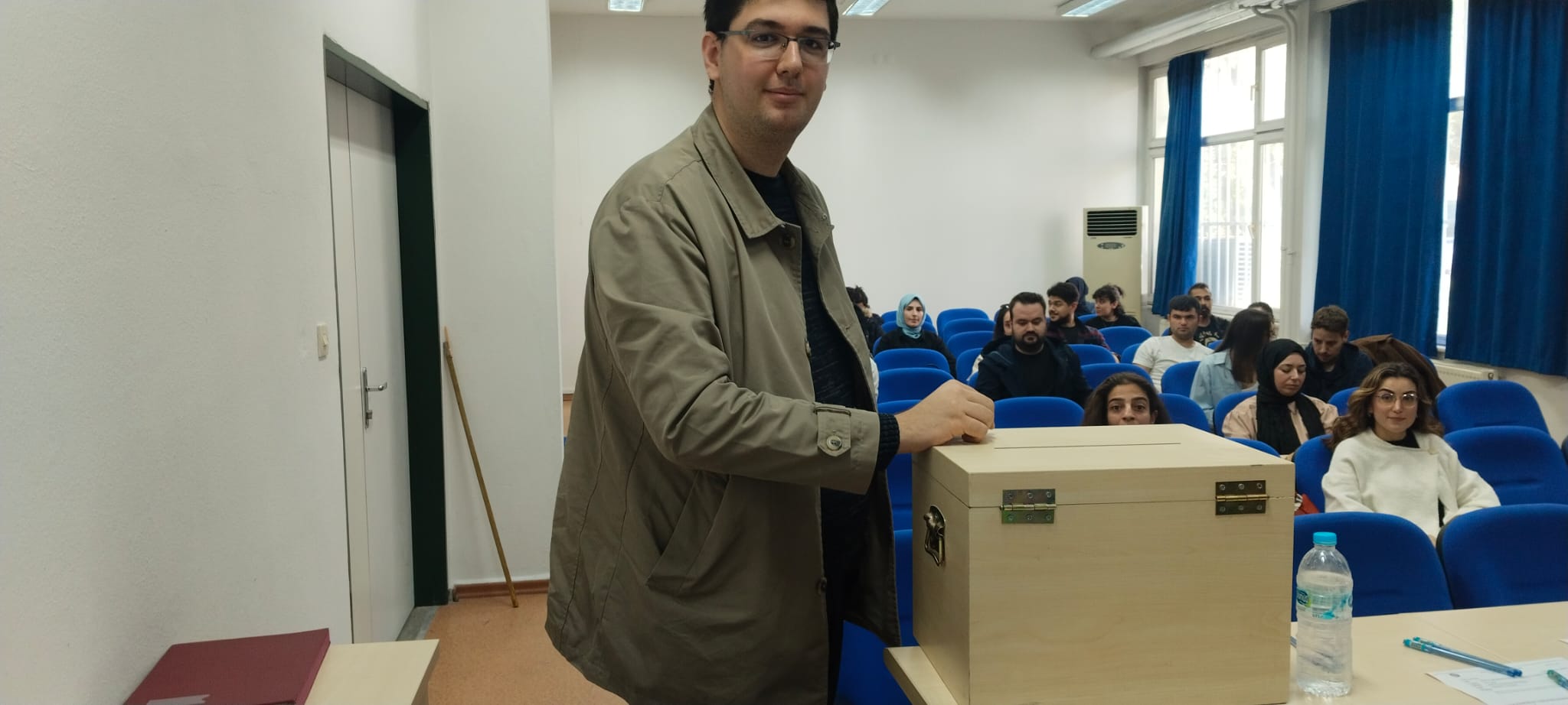  202511211057177977e0d1725-ae41-4b5c-a1c7-1f2b948fdf5d